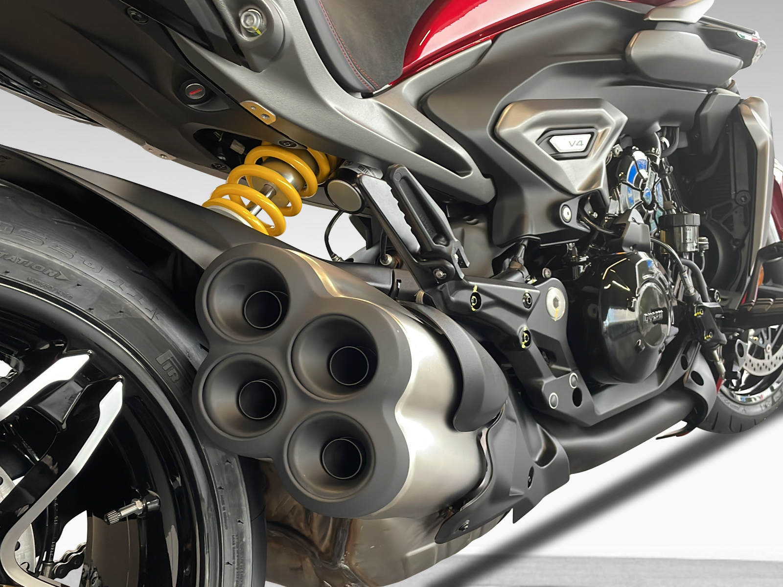 DUCATI XDIAVEL V4 ABS - 10