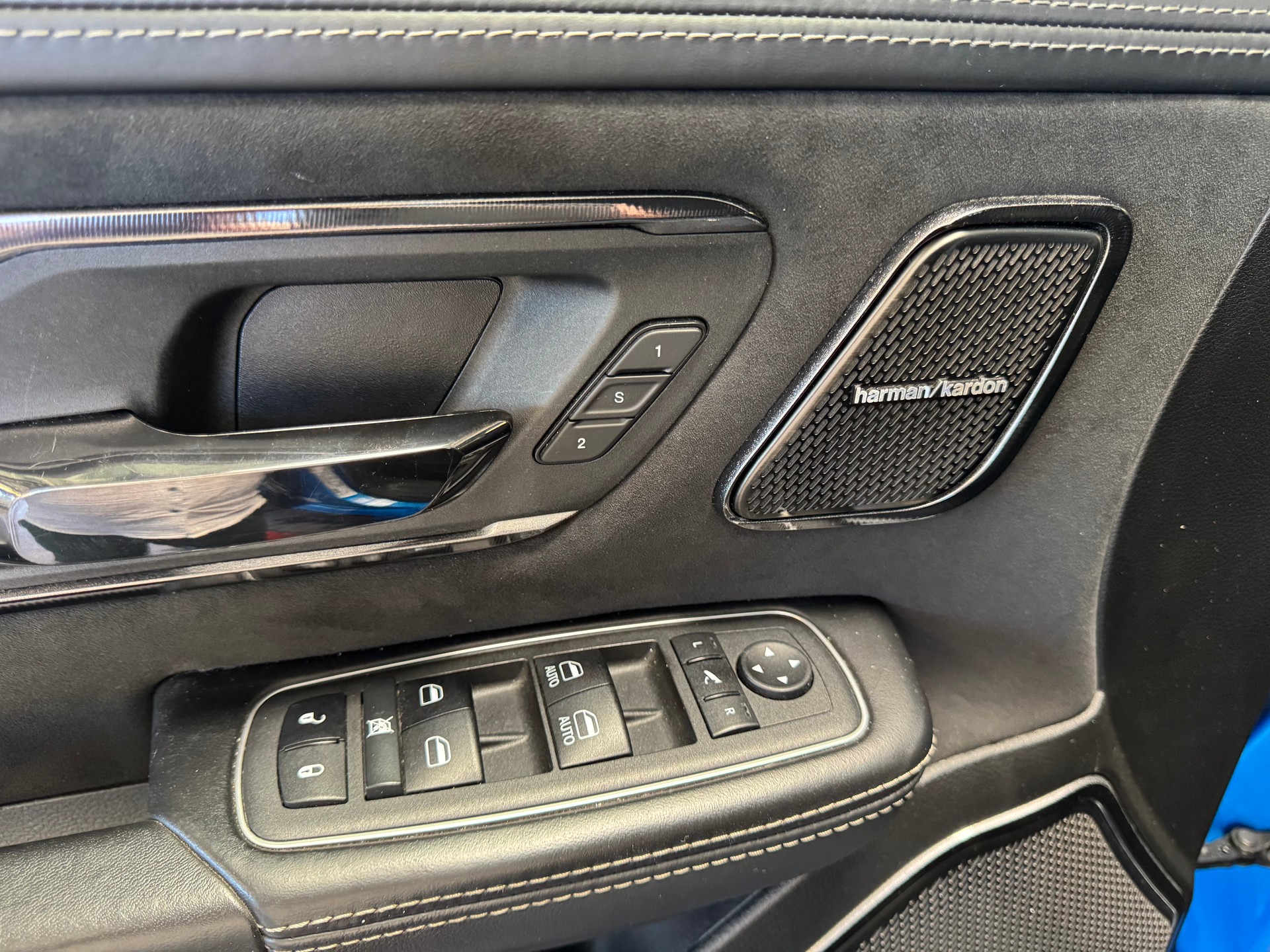 DODGE RAM 1500 TRX - 8
