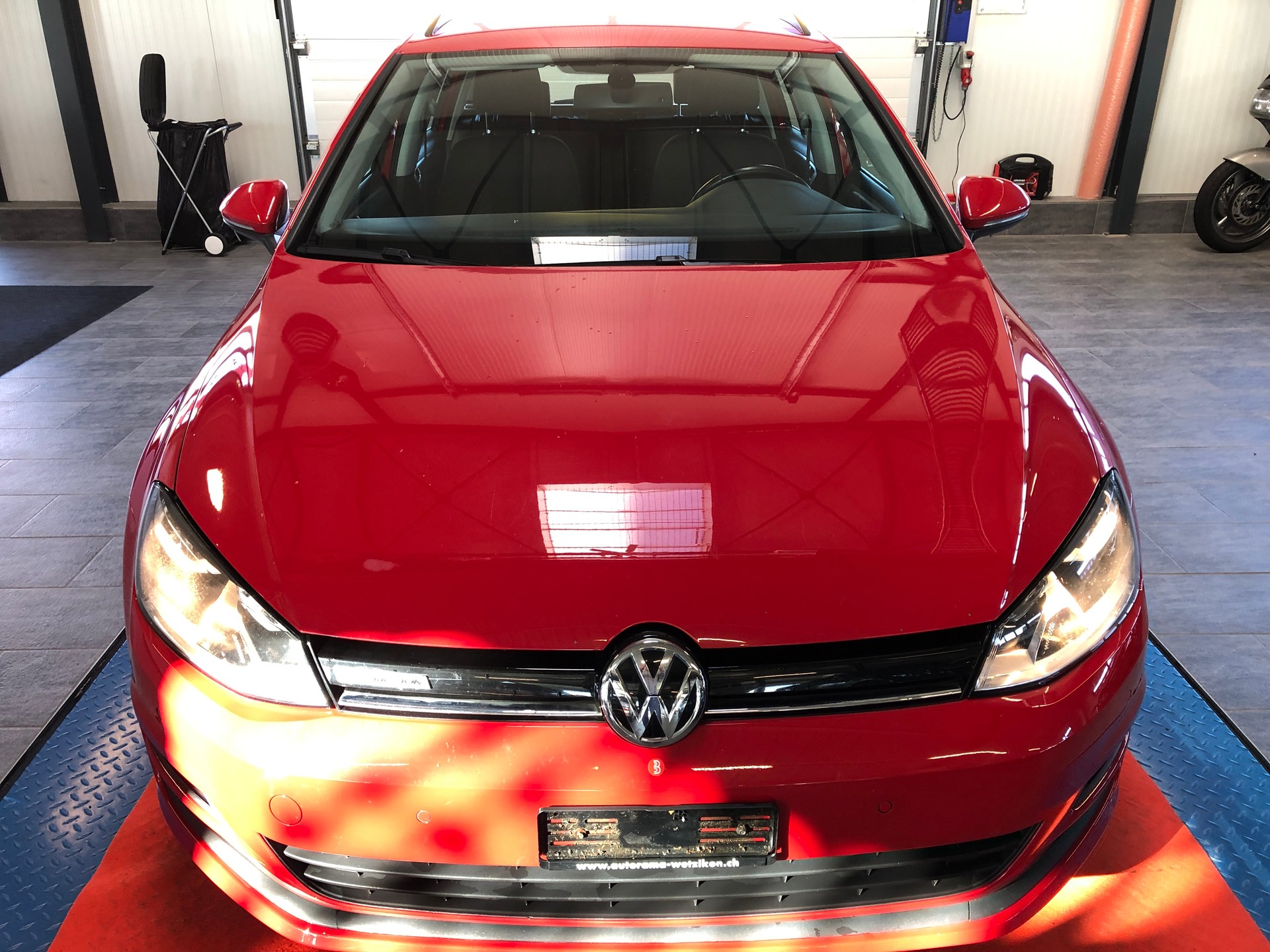 VW Golf Variant 1.6 TDI BlueMotion Comfortline - 4