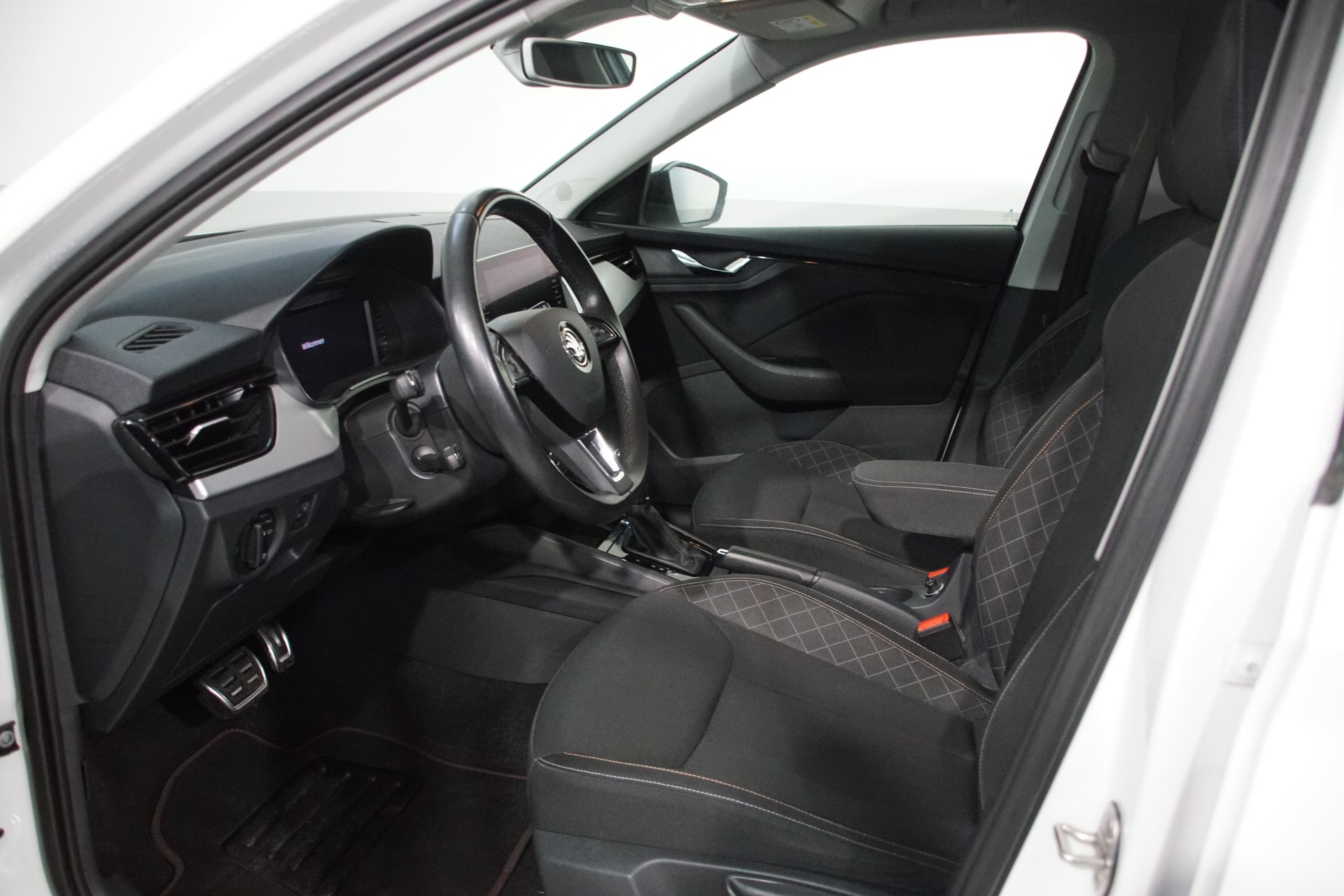 SKODA Kamiq 1.0 TSI Ambition DSG *swiss* - 13