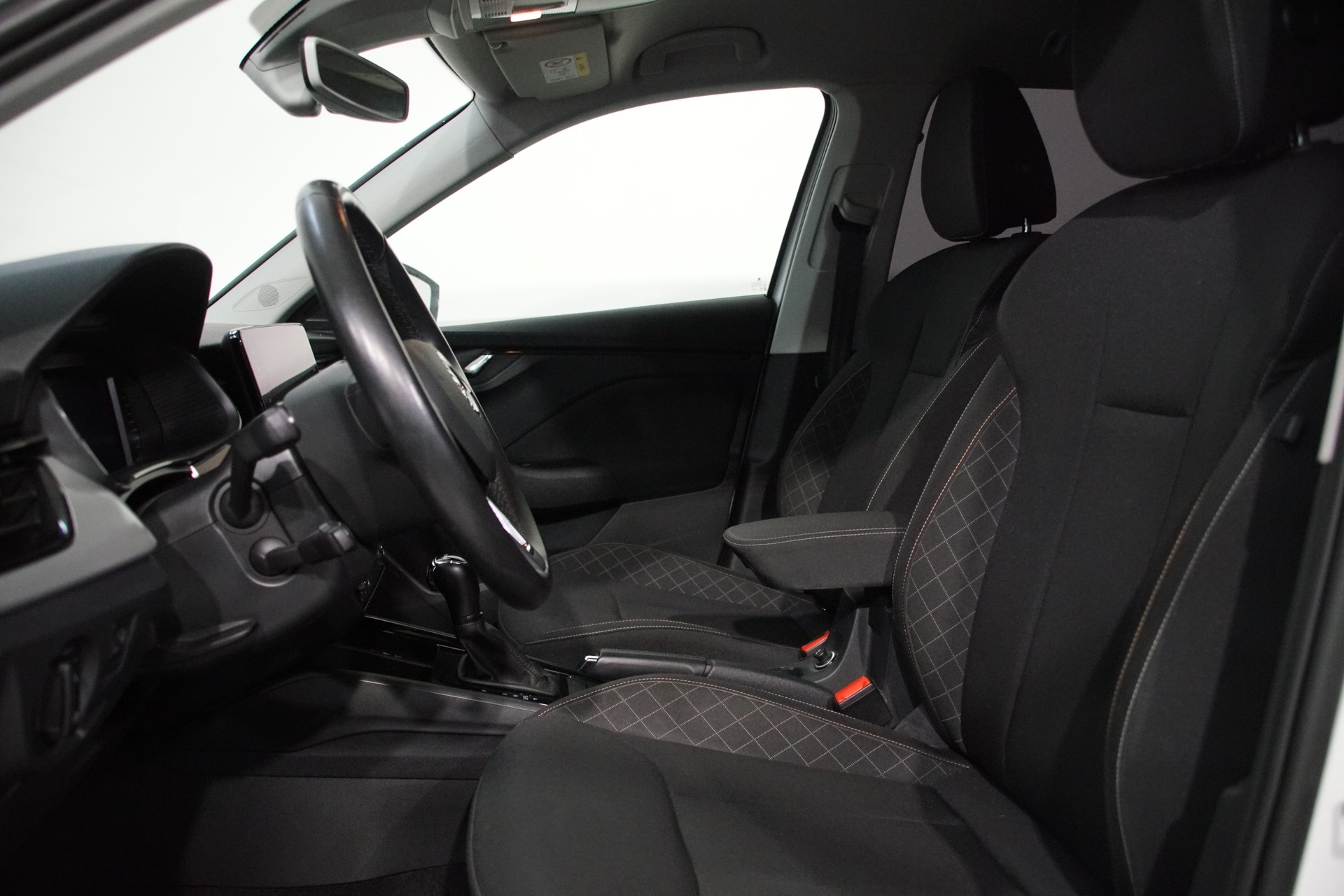 SKODA Kamiq 1.0 TSI Ambition DSG *swiss* - 14