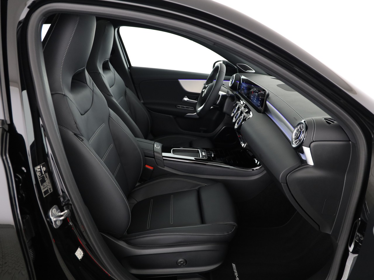 MERCEDES-BENZ A 250 4Matic 8G-DCT - 15