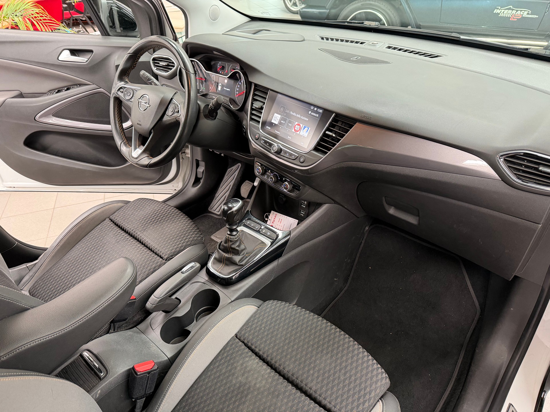 OPEL Crossland X 1.2 - 6