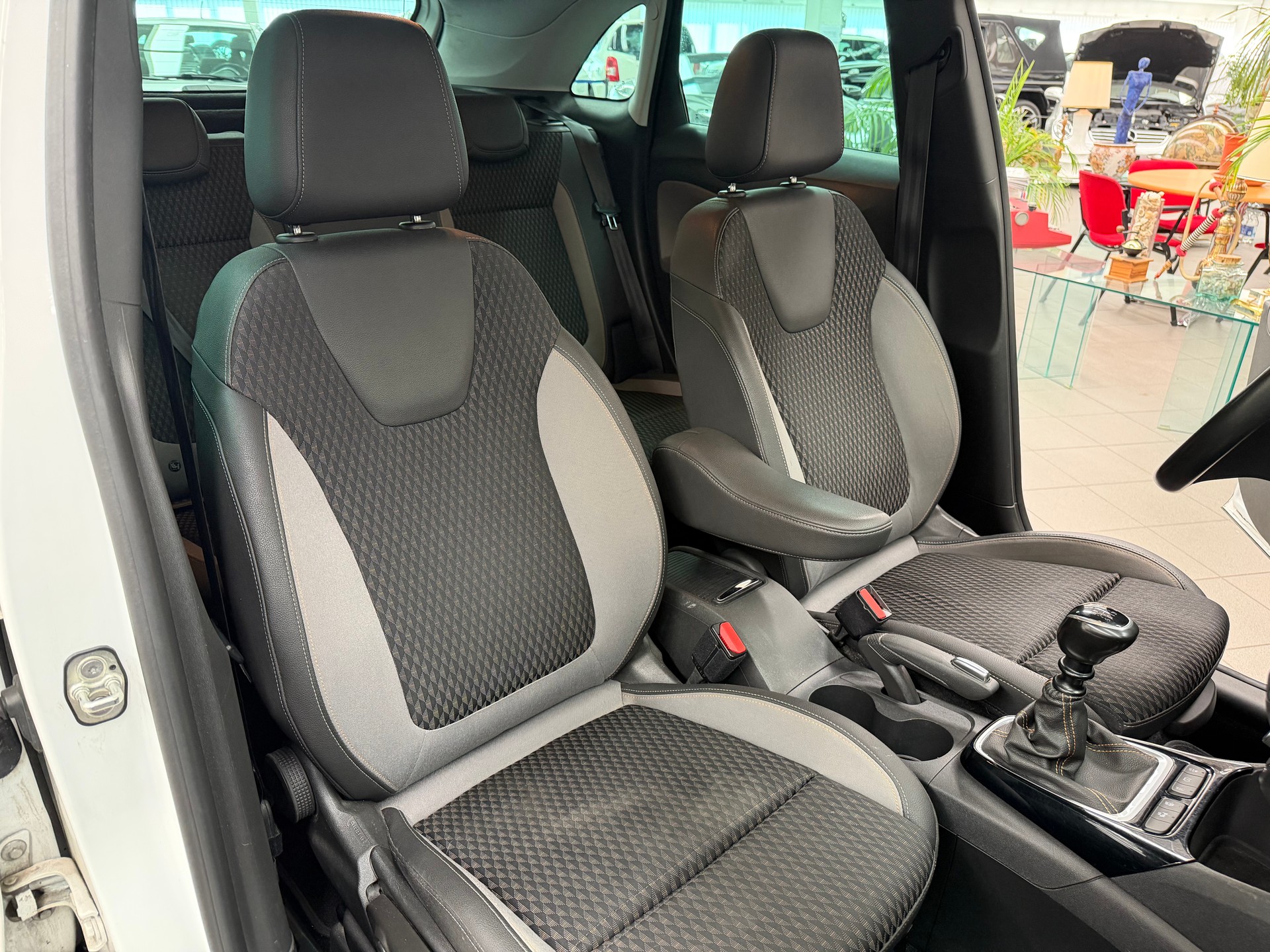 OPEL Crossland X 1.2 - 9
