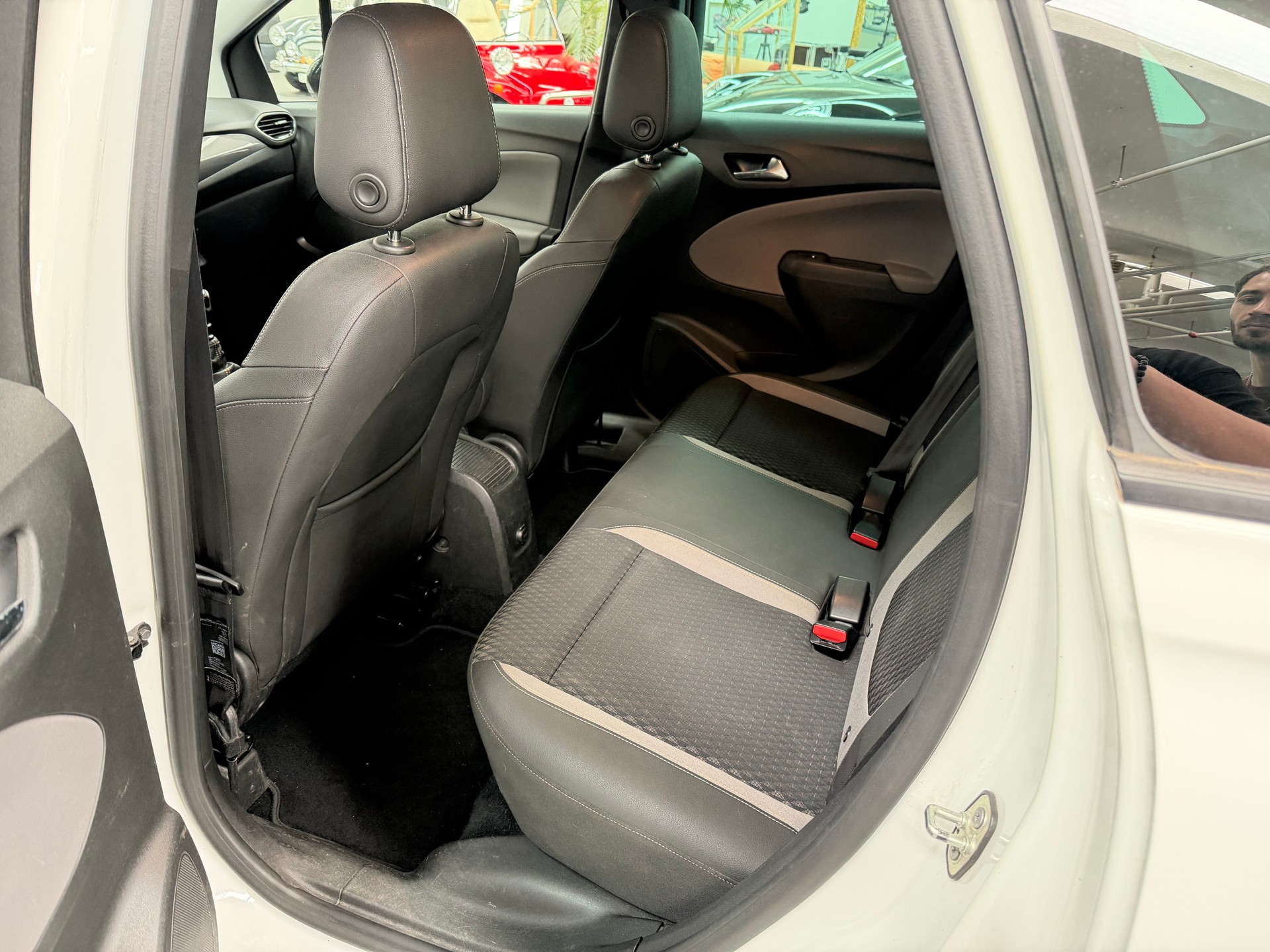 OPEL Crossland X 1.2 - 8
