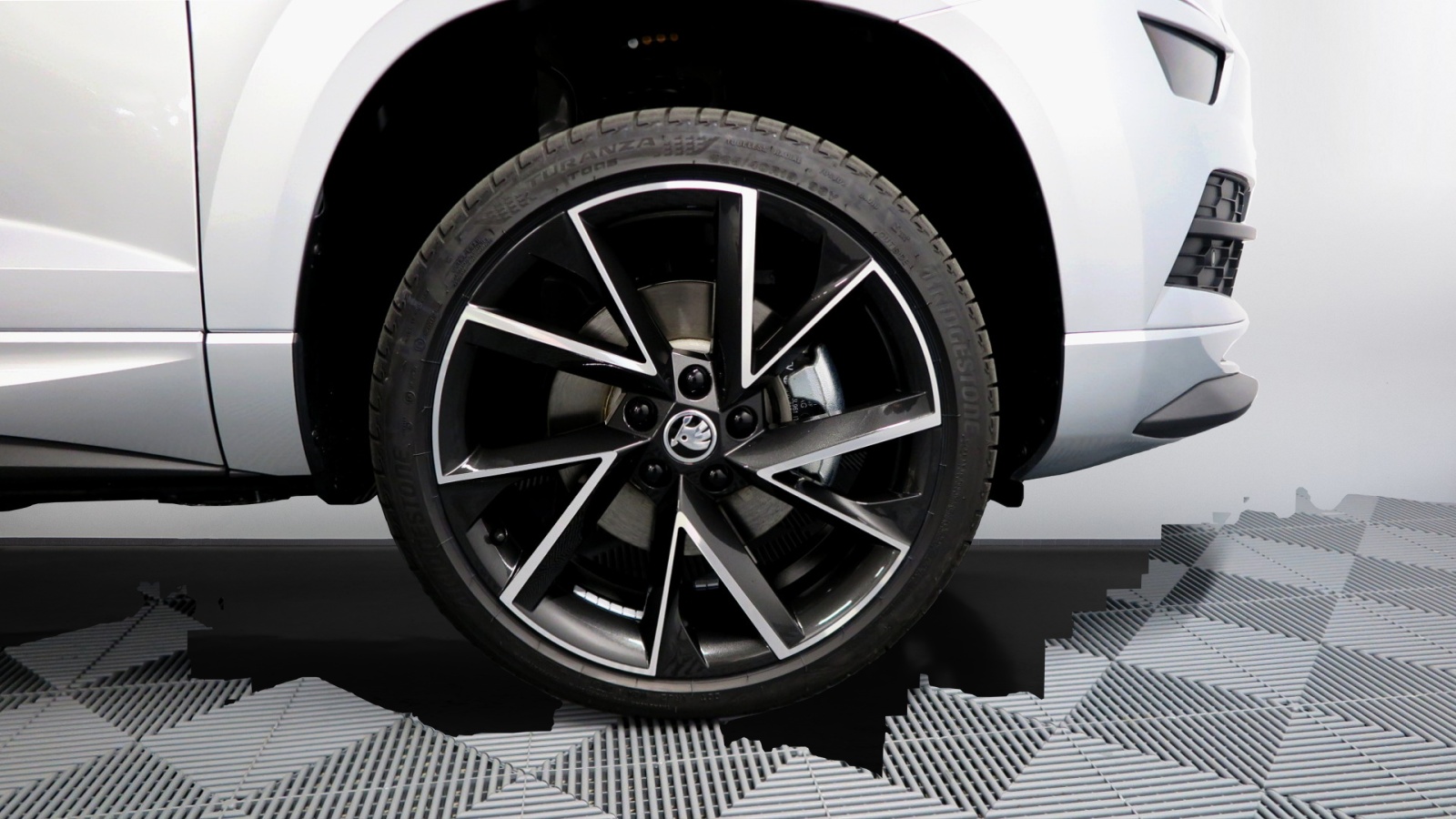 SKODA Karoq 1.5 TSI ACT SportLine DSG - 13
