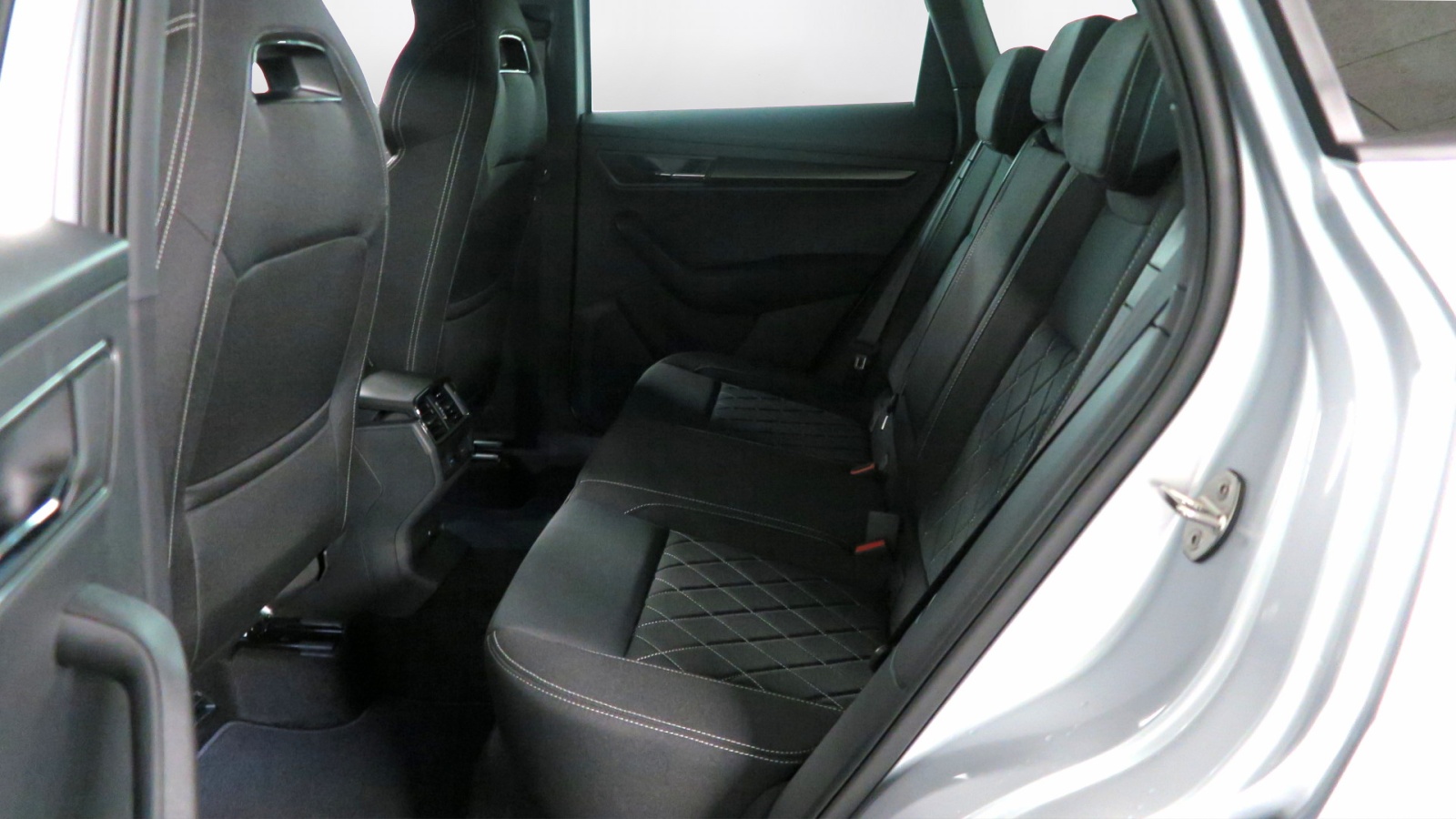SKODA Karoq 1.5 TSI ACT SportLine DSG - 11