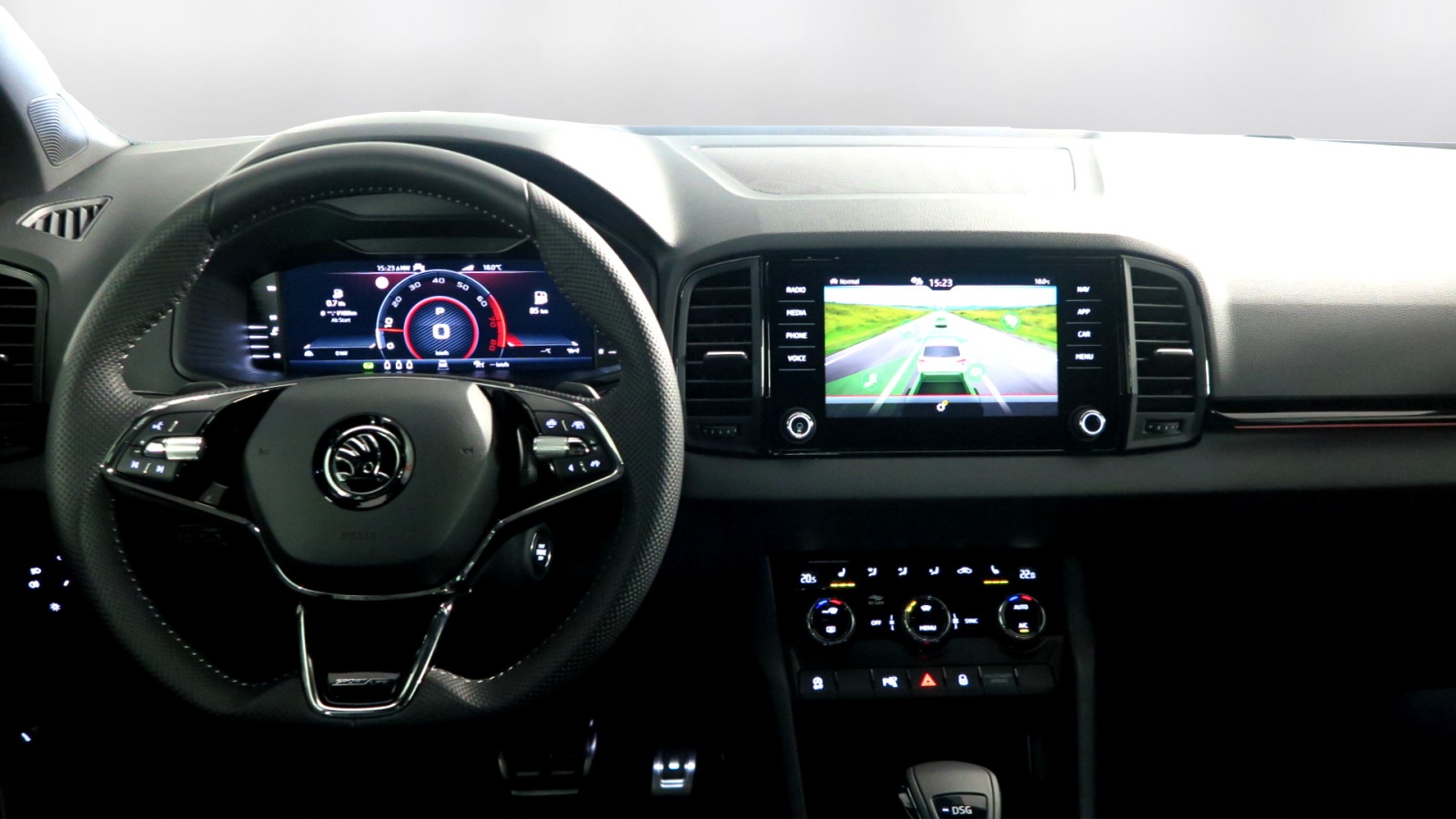 SKODA Karoq 1.5 TSI ACT SportLine DSG - 7