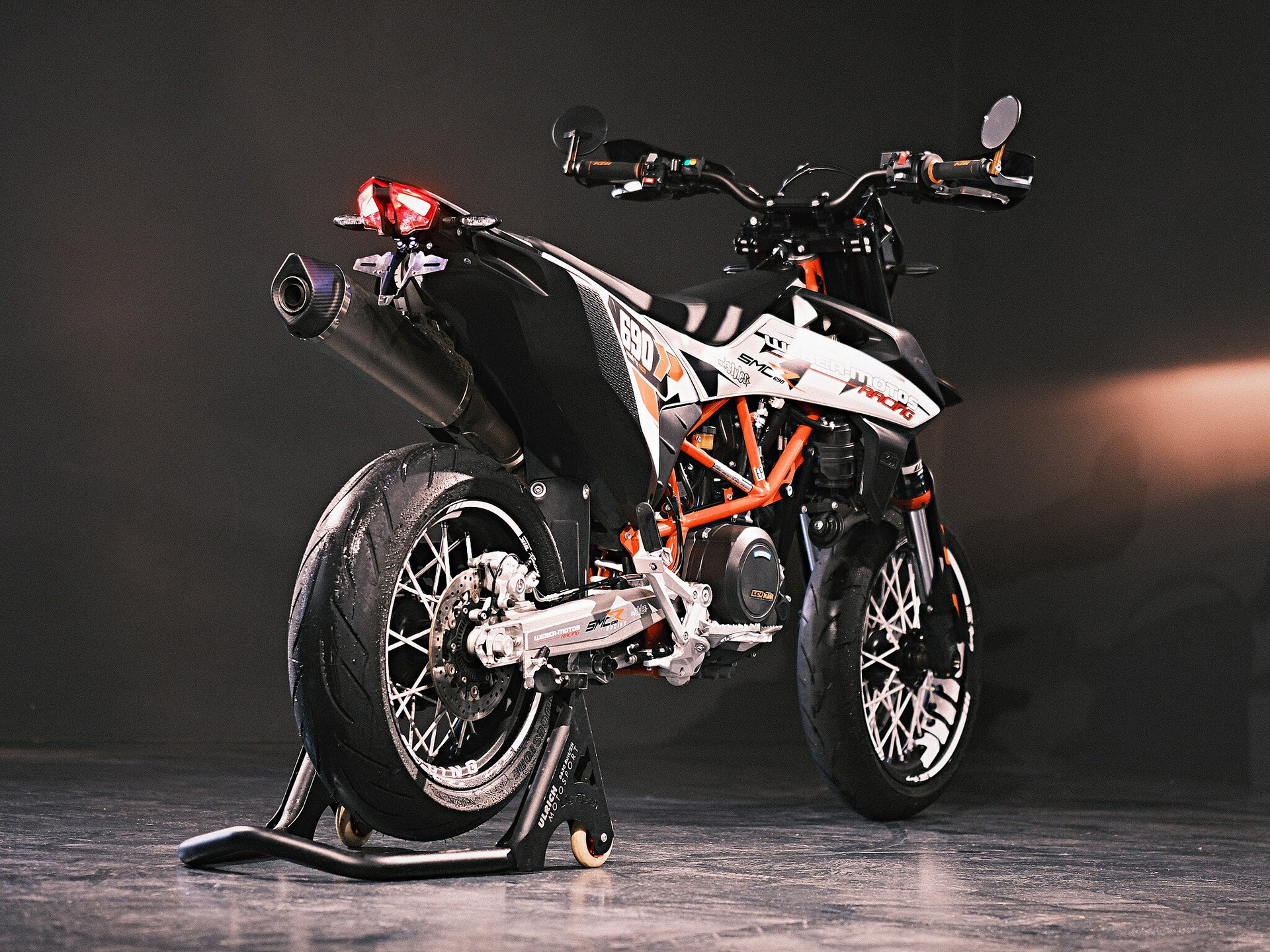 KTM 690 SMC R ABS (35 kW) - 3