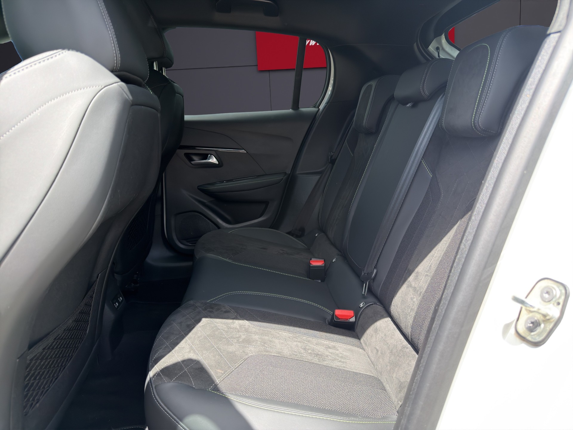 PEUGEOT 208 Elektrik GT Pack - 7