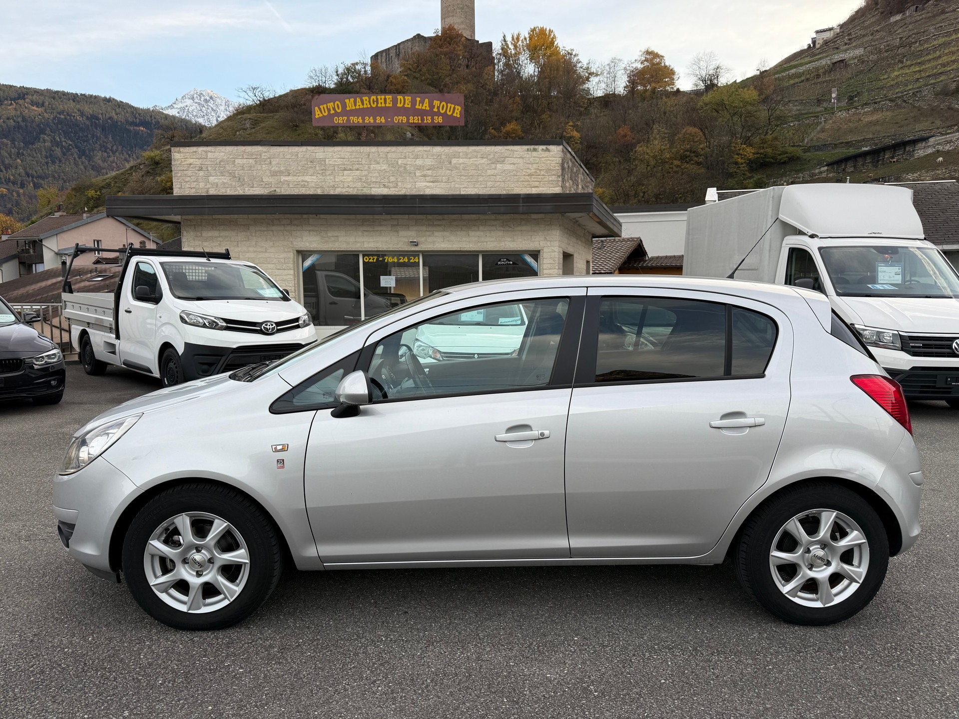 OPEL Corsa 1.4 TP Anniversary Automatic - 2