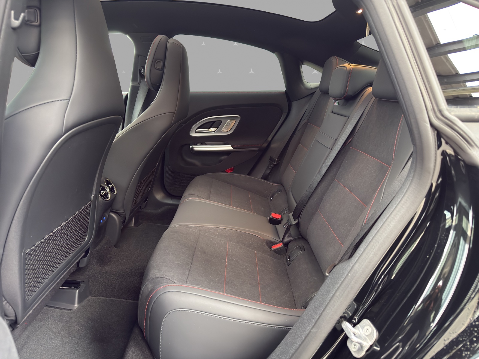 MERCEDES-BENZ CLA 220 4Matic 8G-DCT - 13