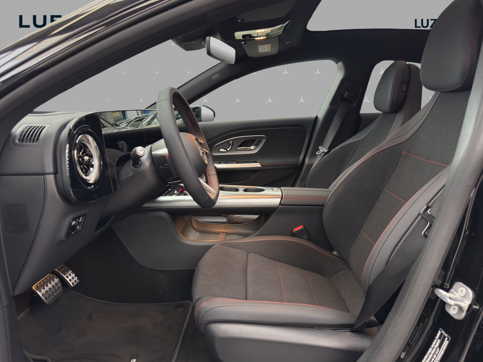 MERCEDES-BENZ CLA 220 4Matic 8G-DCT - 14