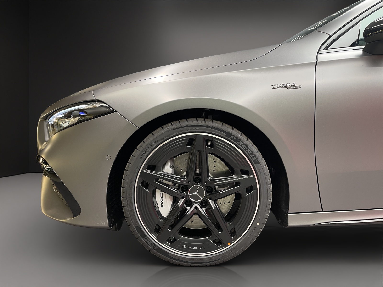 MERCEDES-BENZ AMG A 35 4MATIC Kompaktlimousine 8G-DCT - 3