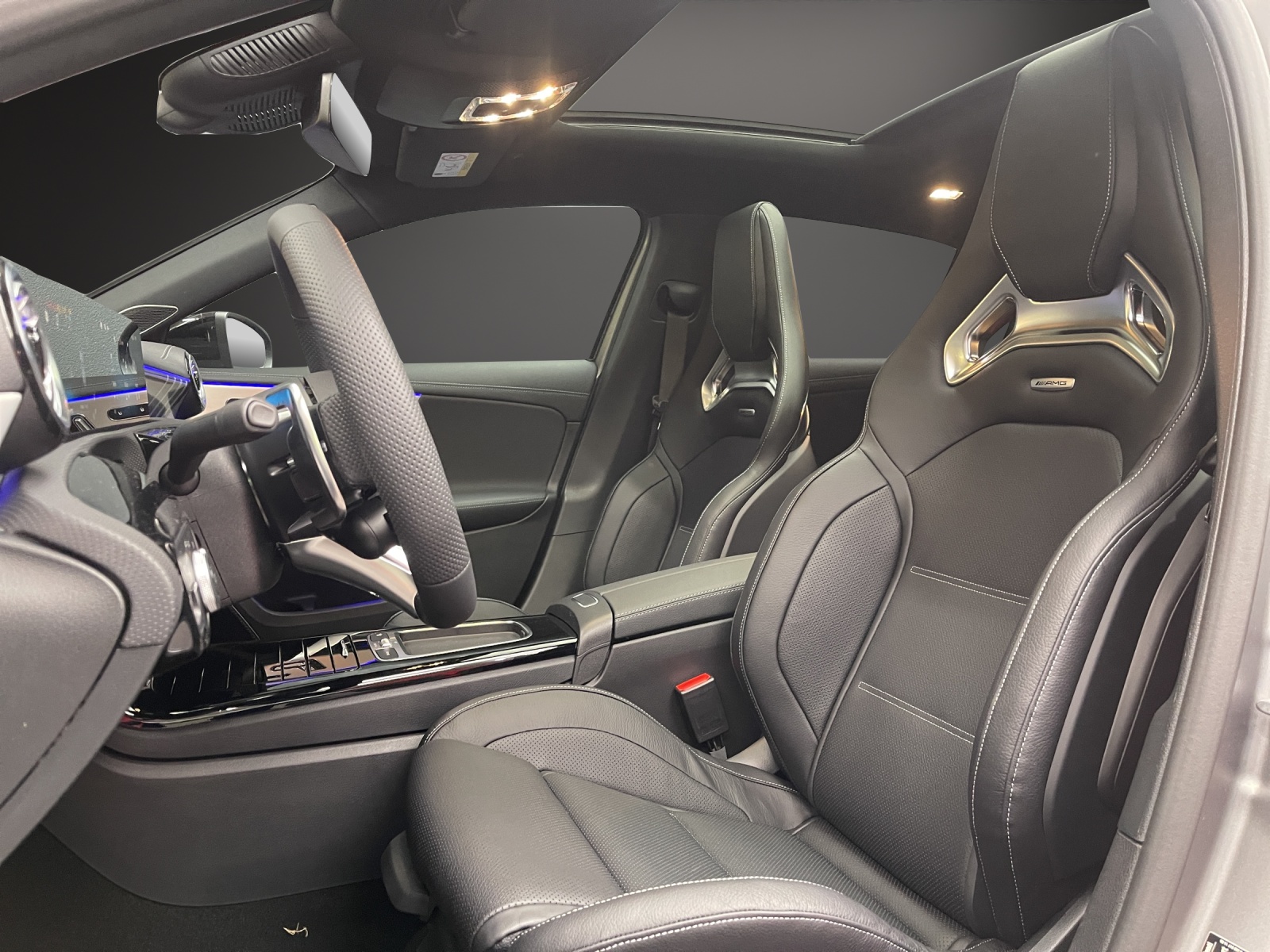 MERCEDES-BENZ AMG A 35 4MATIC Kompaktlimousine 8G-DCT - 9