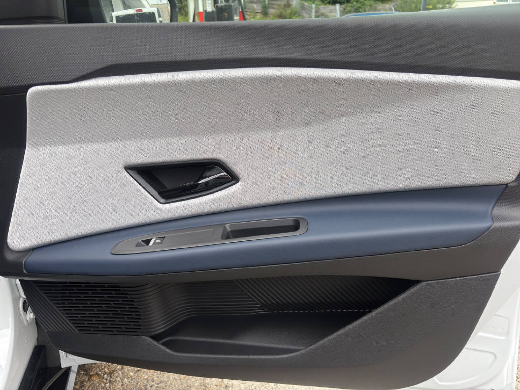 RENAULT R5 E-TECH 100% ELECTRIC Roland Garros 150PS Comfort Range - 13