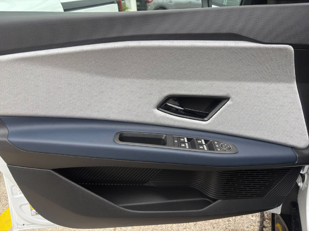 RENAULT R5 E-TECH 100% ELECTRIC Roland Garros 150PS Comfort Range - 14