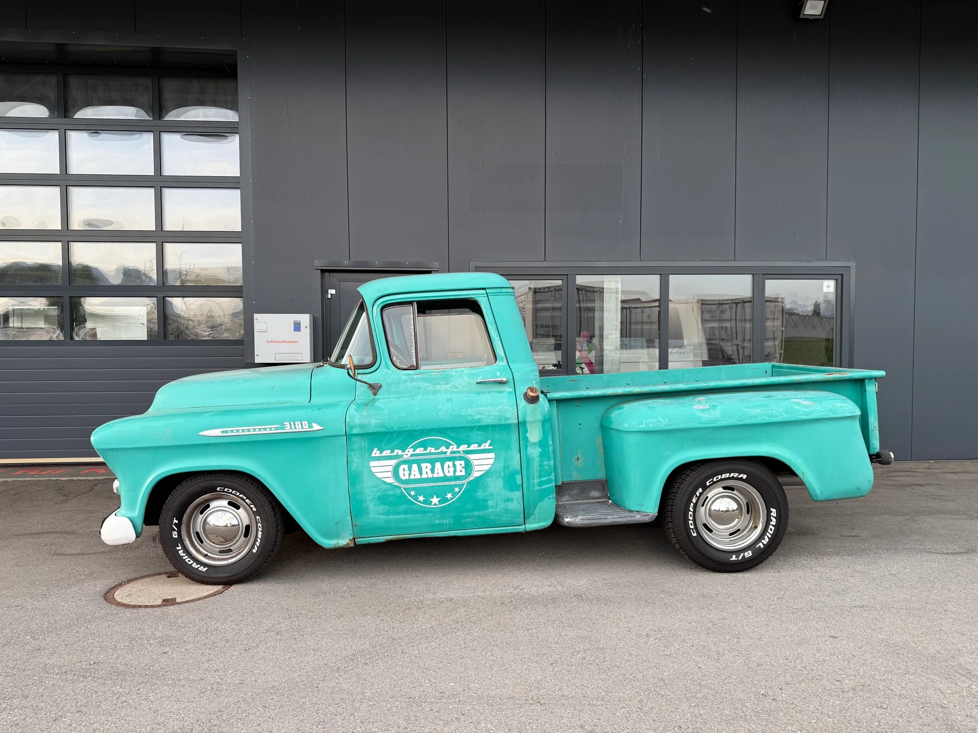 CHEVROLET 3100 V8 Pickup - 2