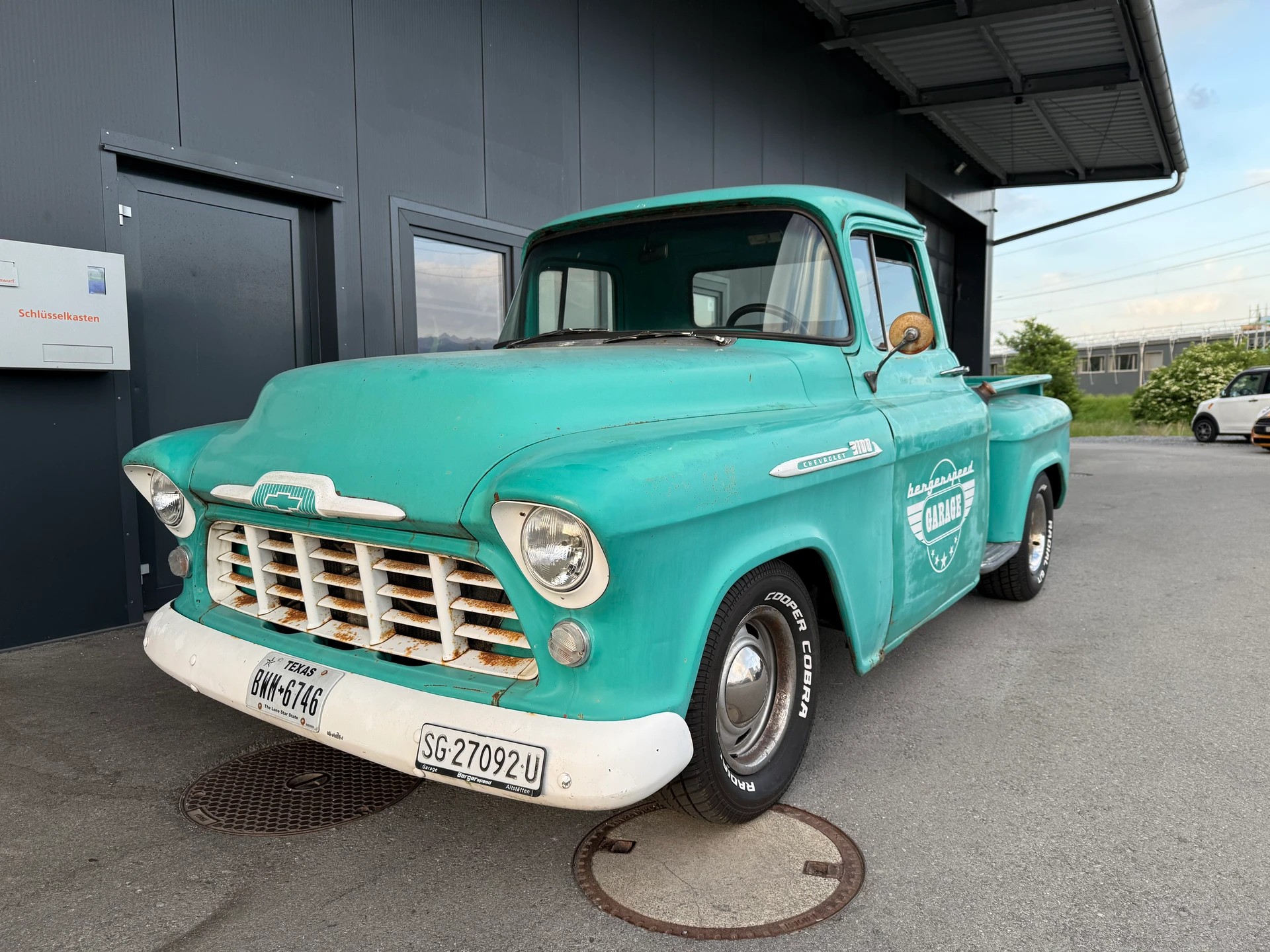 CHEVROLET 3100 V8 Pickup