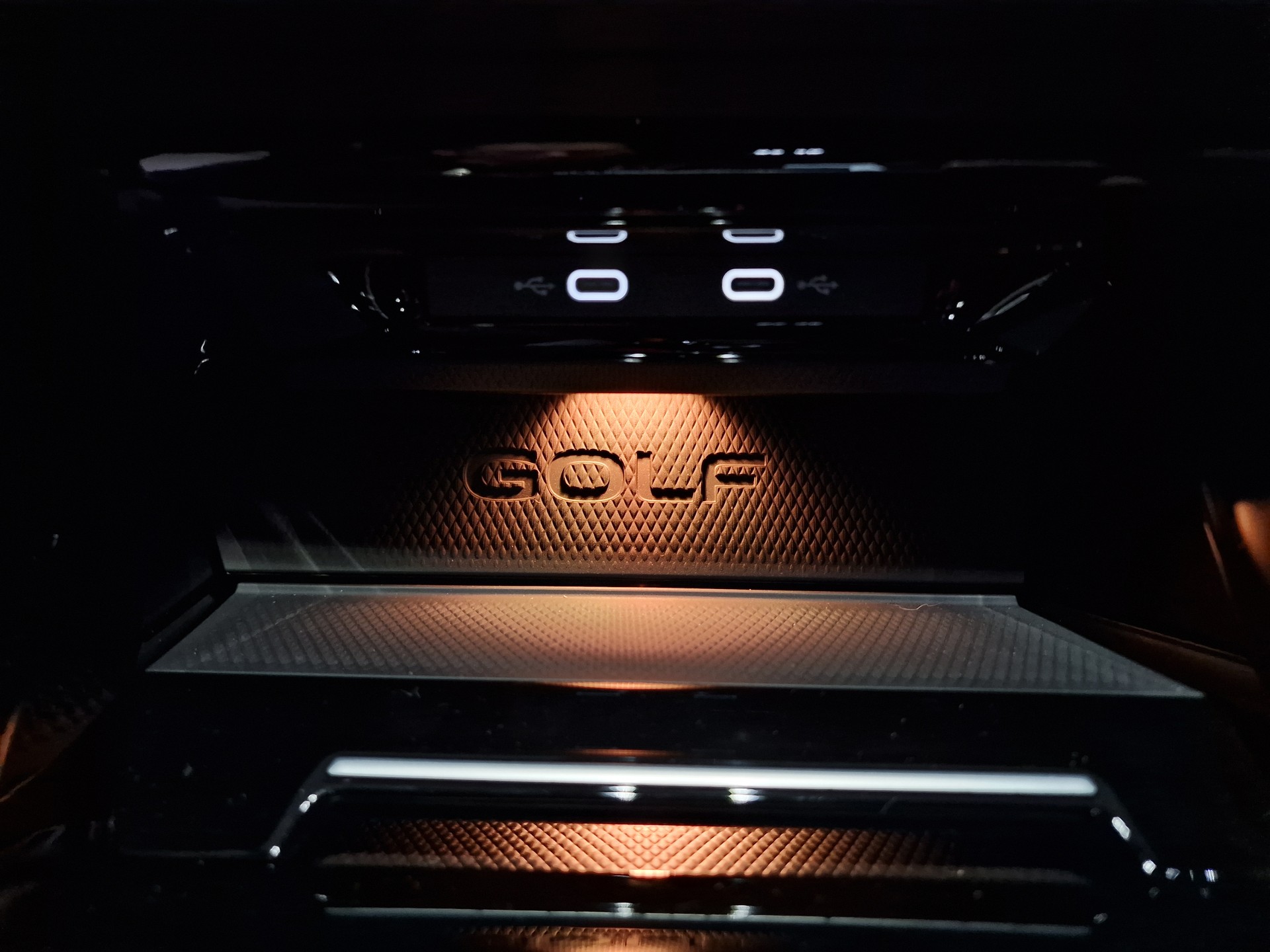 VW Golf 2.0 TSI GTI Clubsport DSG Pano Headup - 20