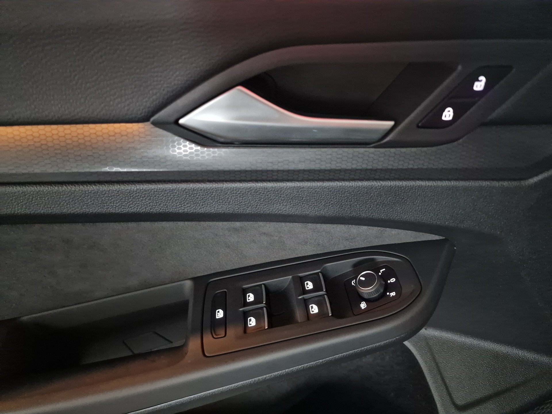 VW Golf 2.0 TSI GTI Clubsport DSG Pano Headup - 24