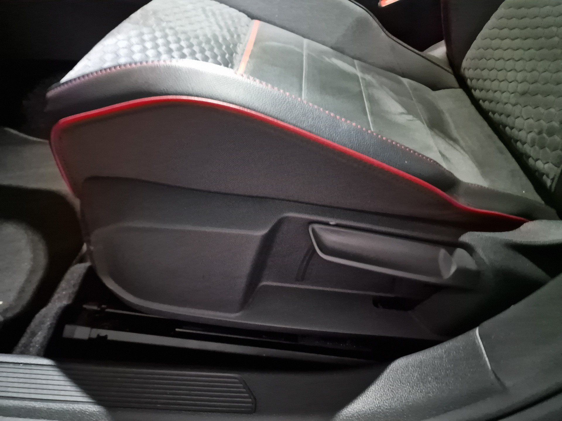 VW Golf 2.0 TSI GTI Clubsport DSG Pano Headup - 11