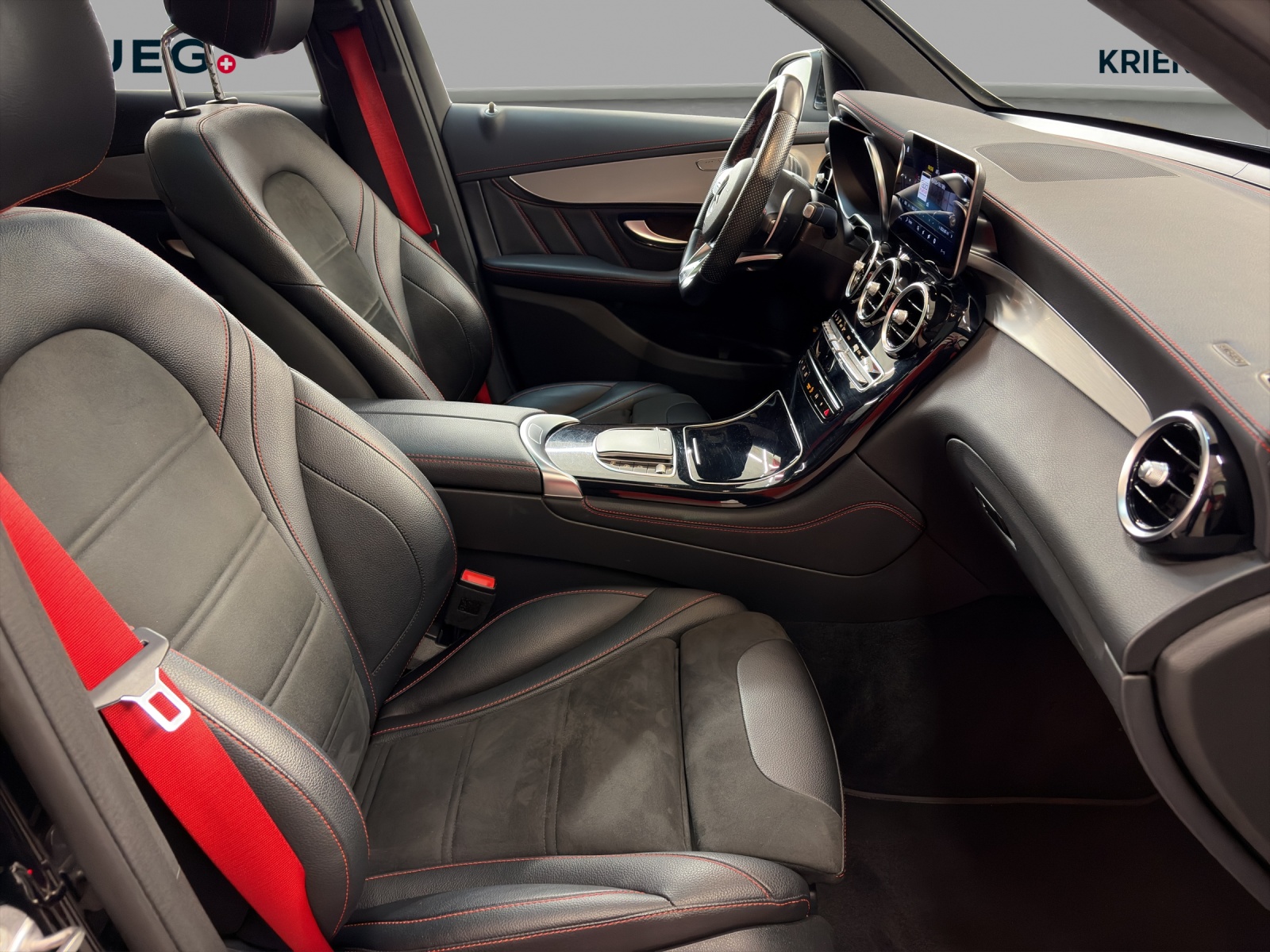 MERCEDES-BENZ GLC 43 4M - AMG / DISTRONIC / PanoramaDach / - 17