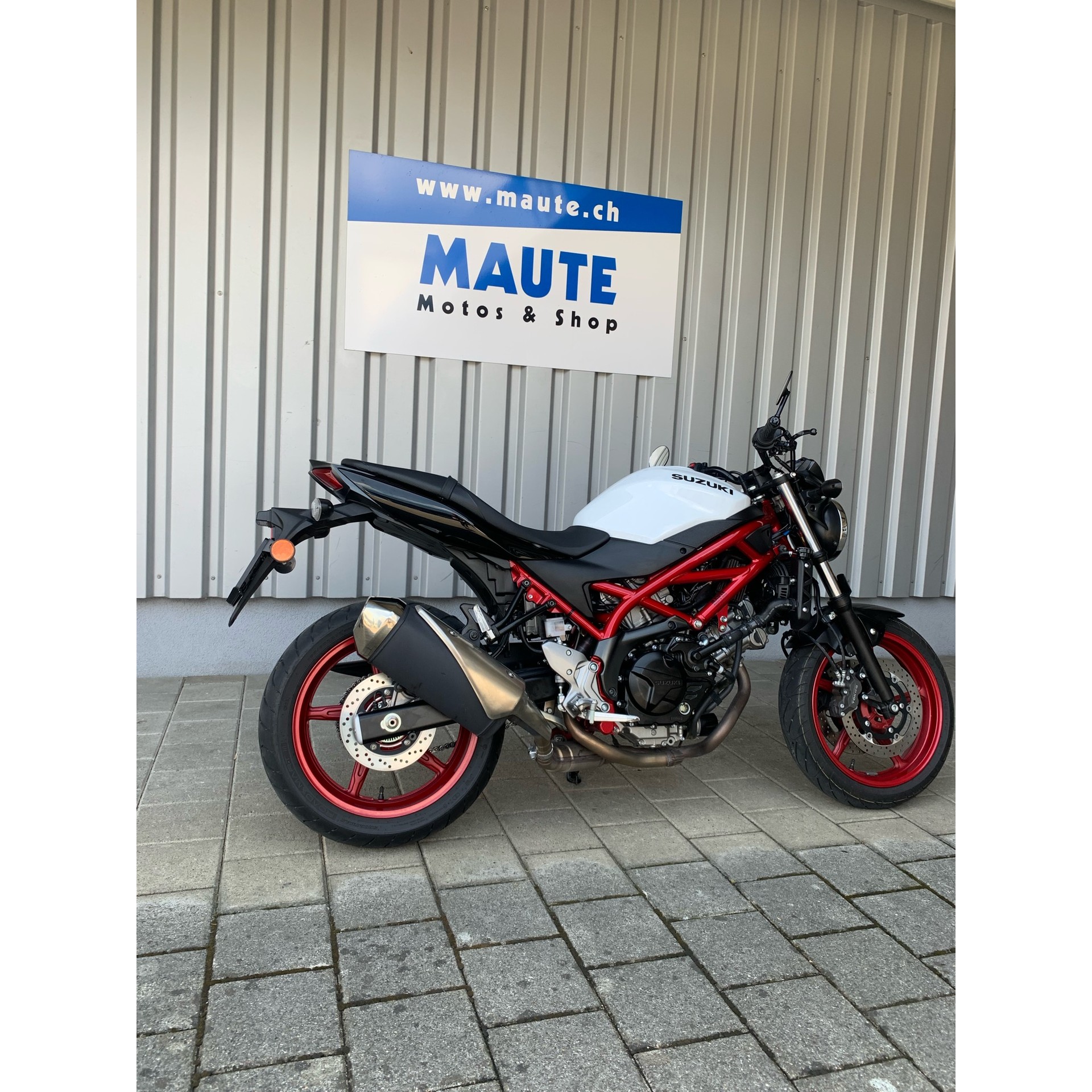 SUZUKI SV 650 Custom (35kW) - 3