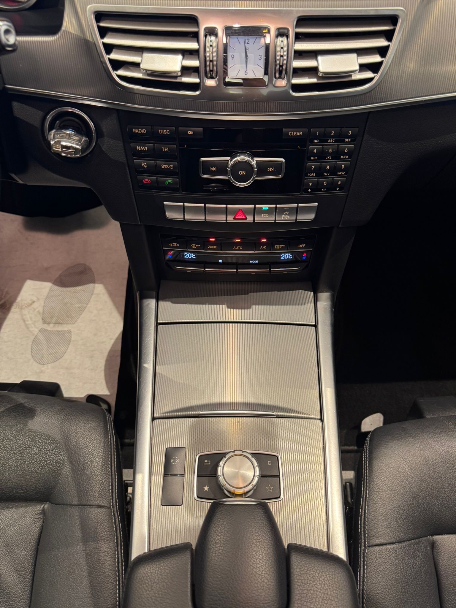 MERCEDES-BENZ E 220 CDI Avantgarde - 25