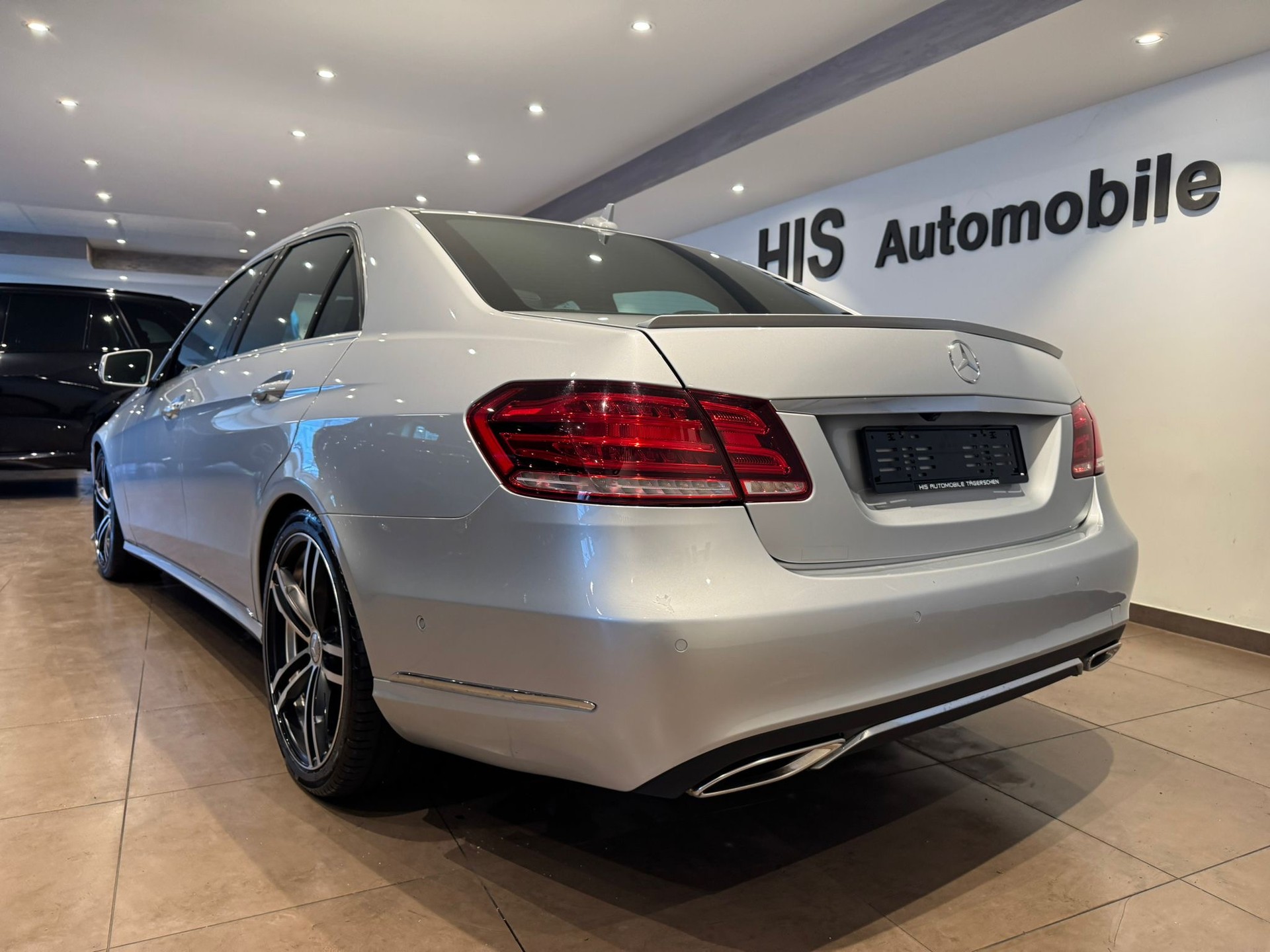 MERCEDES-BENZ E 220 CDI Avantgarde - 5