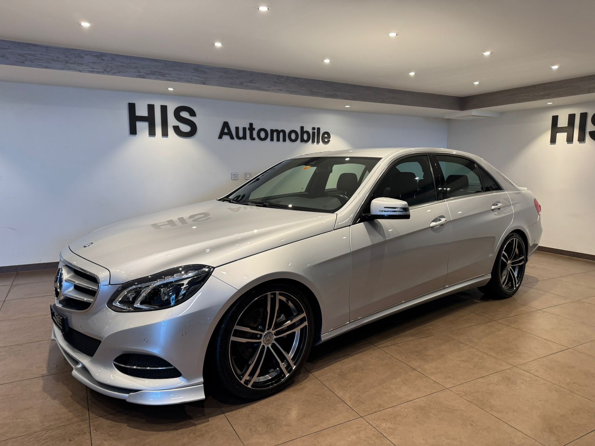 MERCEDES-BENZ E 220 CDI Avantgarde - 1