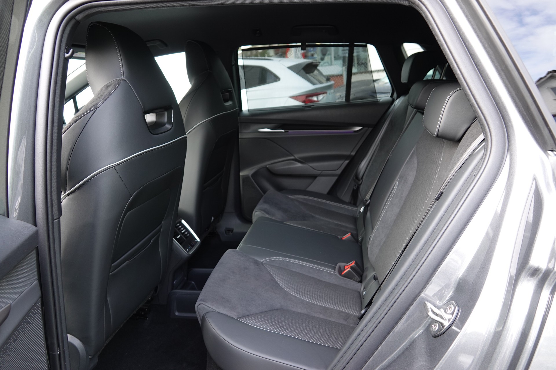 SKODA Elroq 85 Sportline - 14