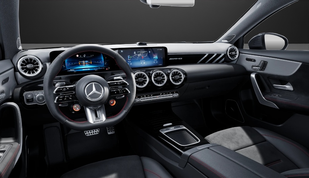 MERCEDES-BENZ A AMG 35 4Matic+ 8G-DCT - 8