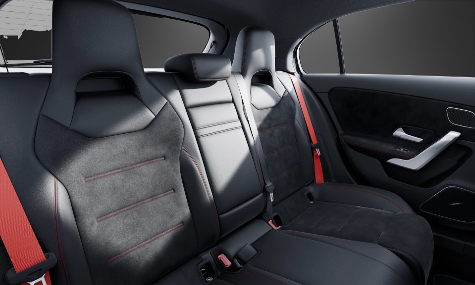 MERCEDES-BENZ A AMG 35 4Matic+ 8G-DCT - 10