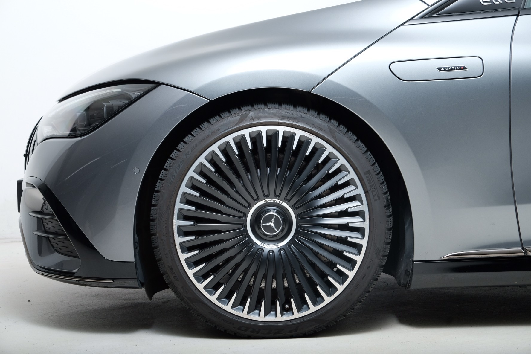 MERCEDES-BENZ EQE 53 AMG 4 Matic+ - 3