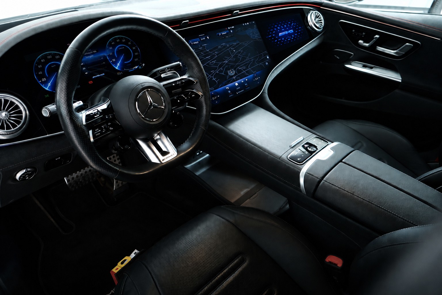 MERCEDES-BENZ EQE 53 AMG 4 Matic+ - 9