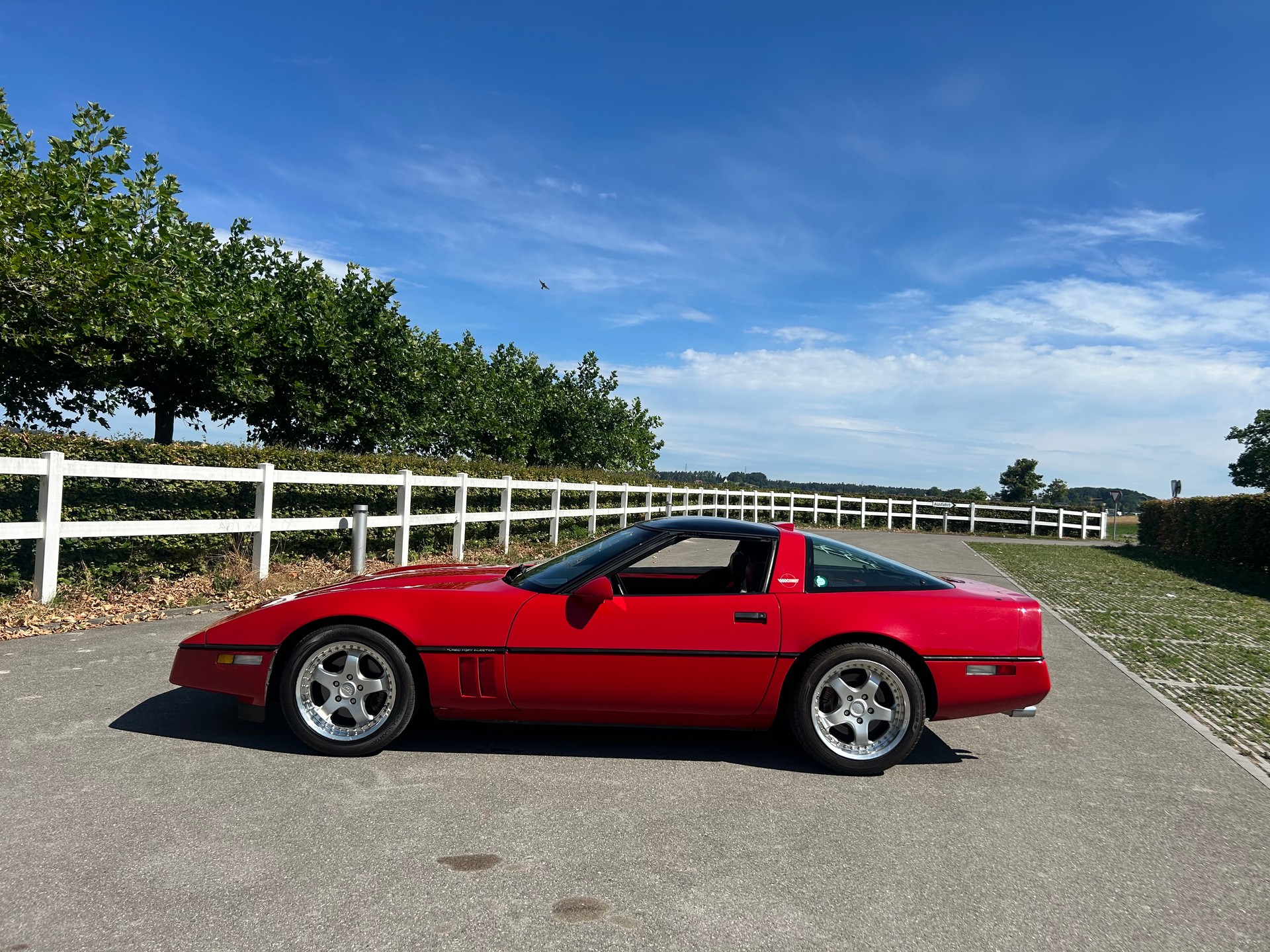 CHEVROLET CORVETTE - 2