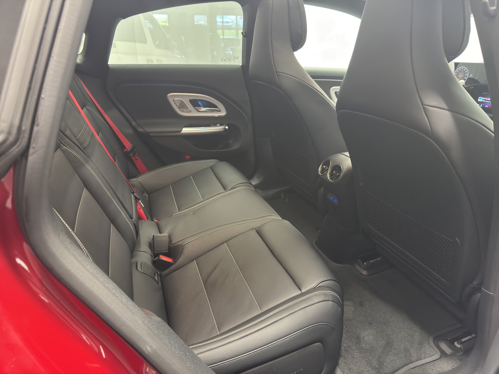 MERCEDES-BENZ CLA 350 AMG Line 4Matic - 10