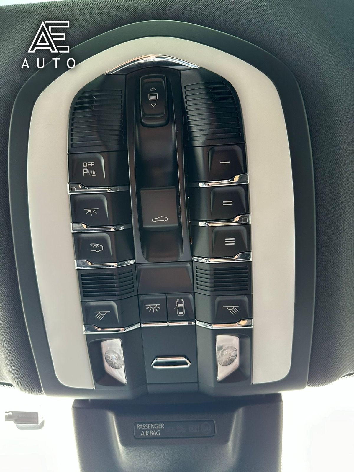 PORSCHE Macan PDK - 12