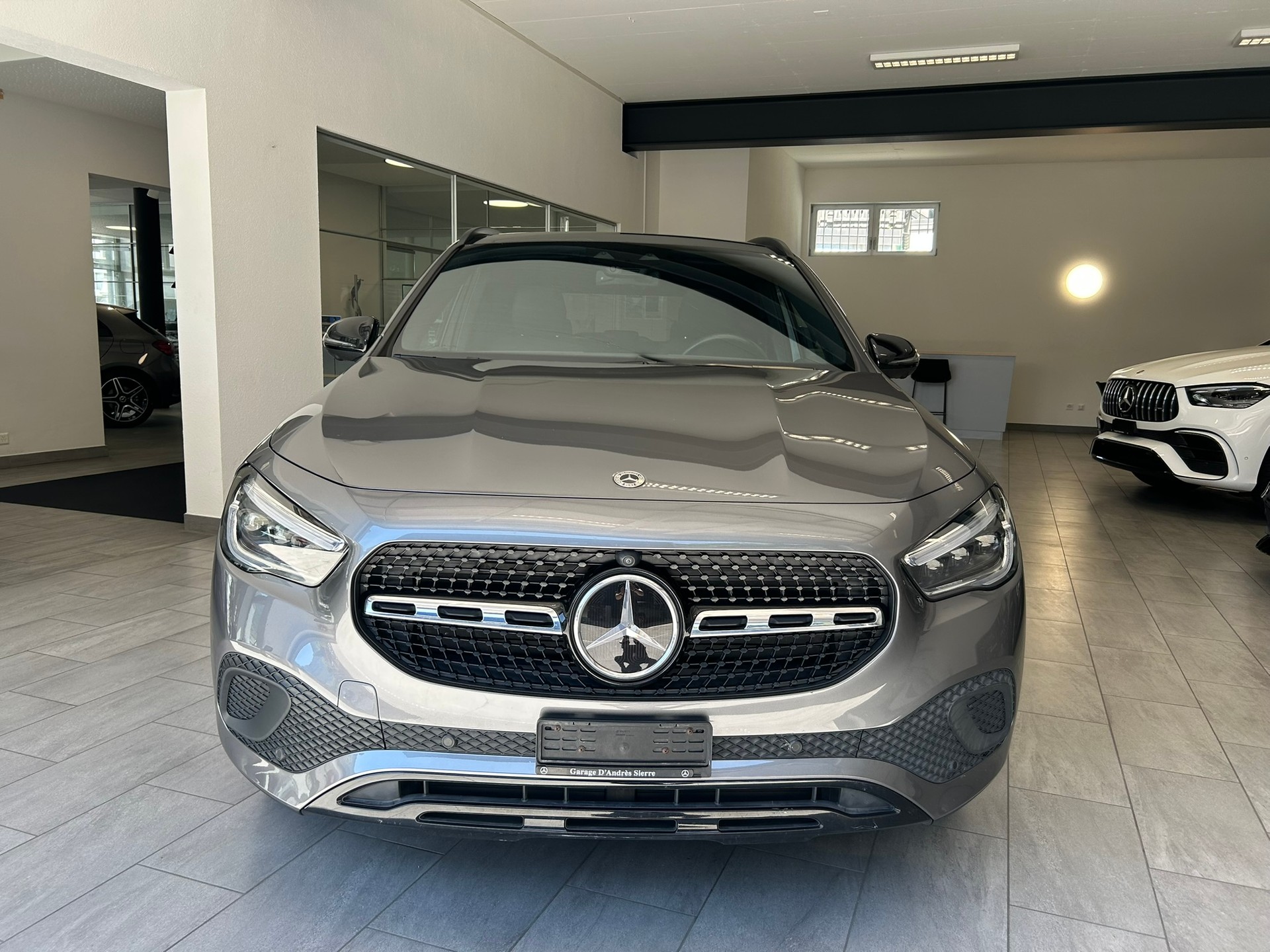 MERCEDES-BENZ GLA 220d 4Matic Progressive 8G-DCT - 2