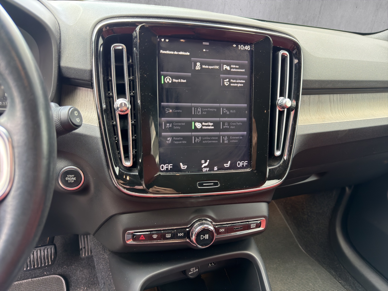 VOLVO XC40 T4 AWD Inscription Geartronic - 13