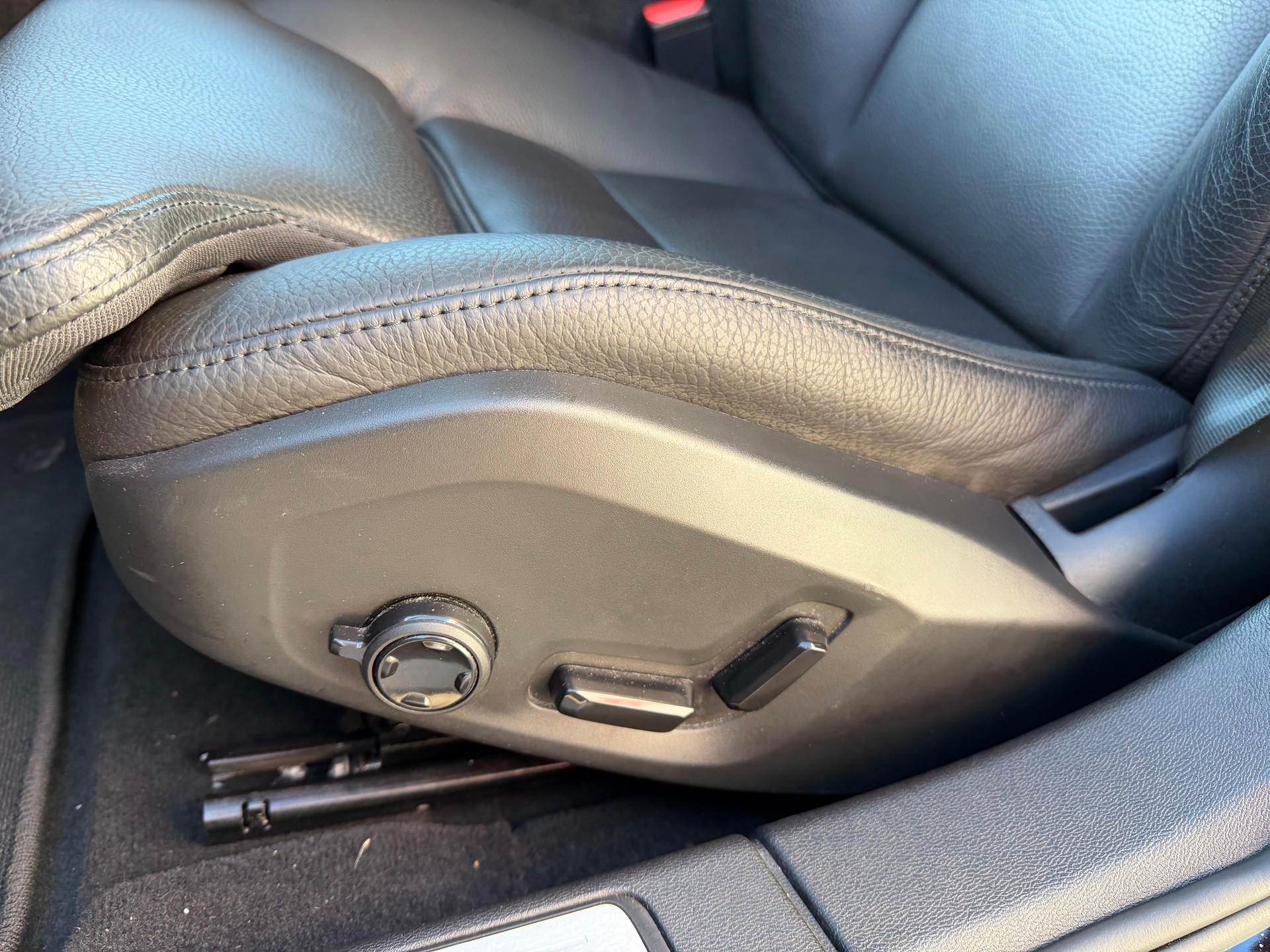 VOLVO V60 Cross Country B4 Diesel Mild Hybrid AWD Geartronic - 9