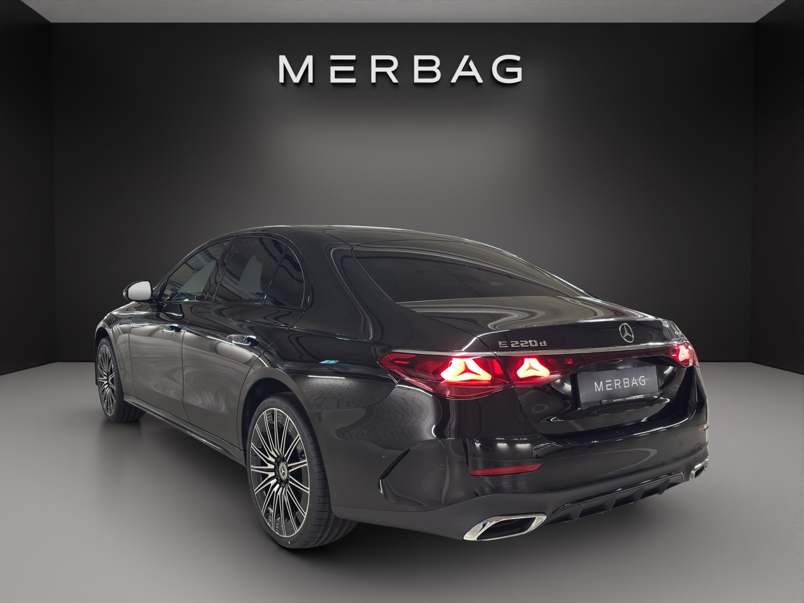 MERCEDES-BENZ E 220 d 4Matic 9G-Tronic - 5