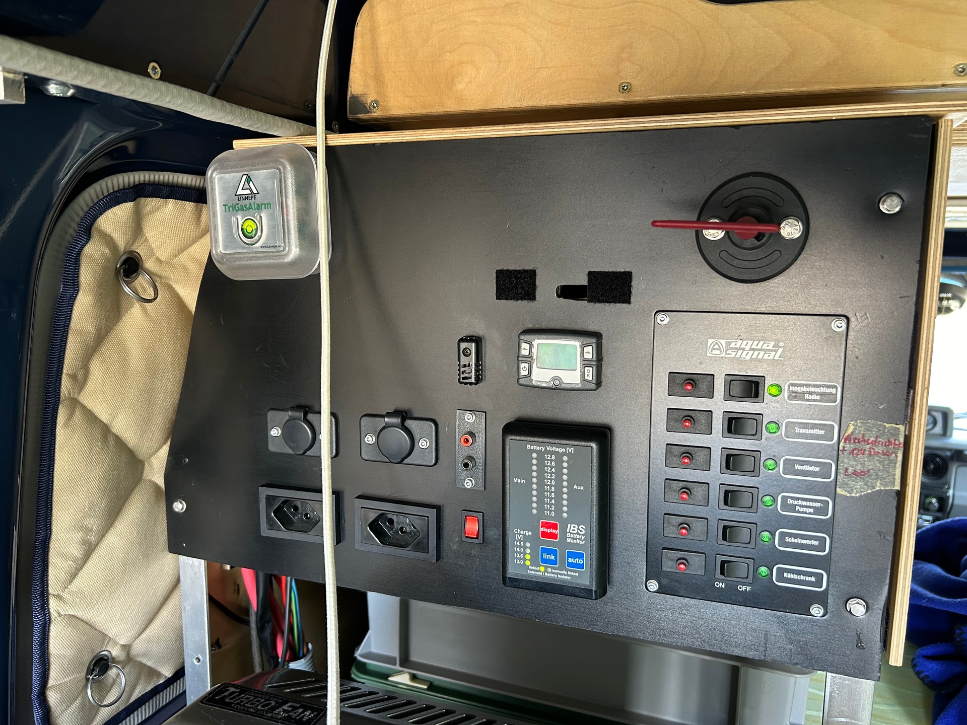 TOYOTA Land Cruiser 400 Hdt Long 4.2D - 13