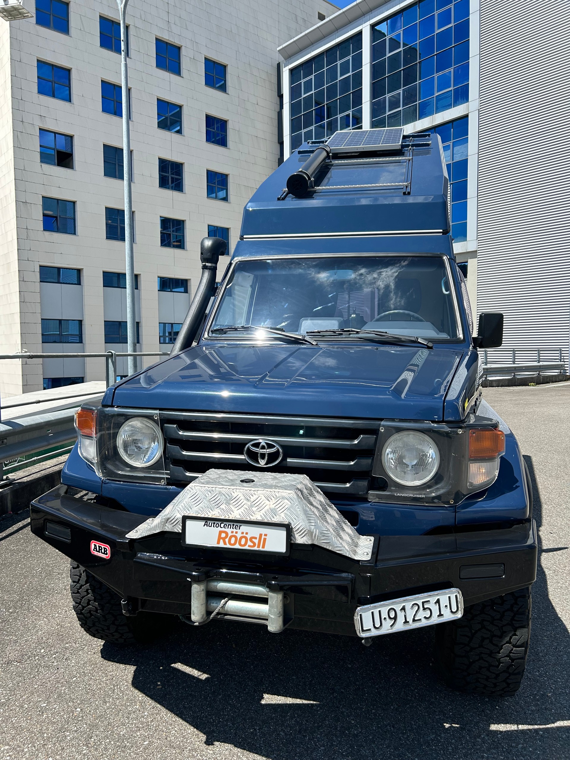 TOYOTA Land Cruiser 400 Hdt Long 4.2D - 5