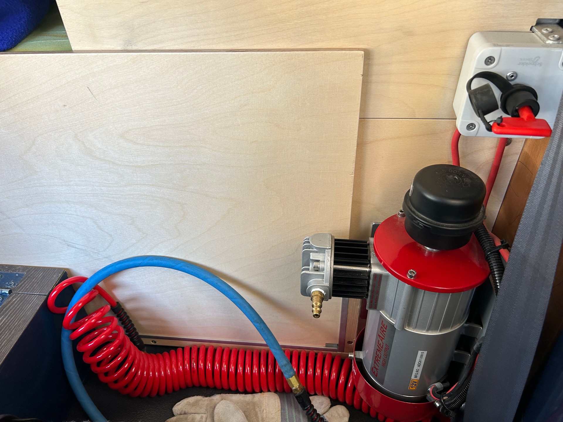 TOYOTA Land Cruiser 400 Hdt Long 4.2D - 14