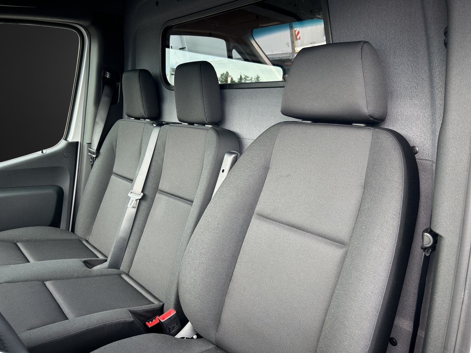 MERCEDES-BENZ eSprinter 320 PRO KA 3665mm S Worker - 11