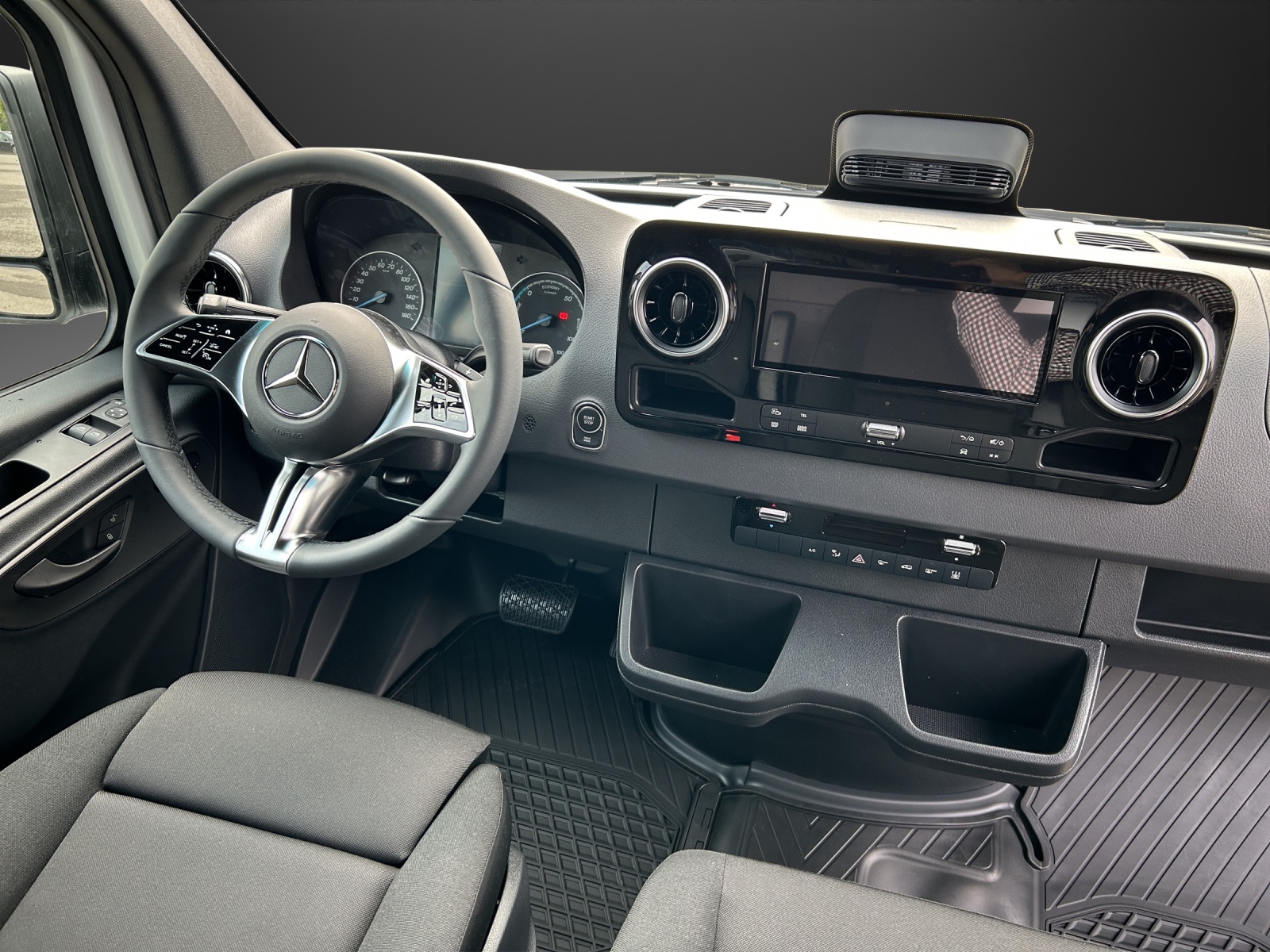 MERCEDES-BENZ eSprinter 320 PRO KA 3665mm S Worker - 9