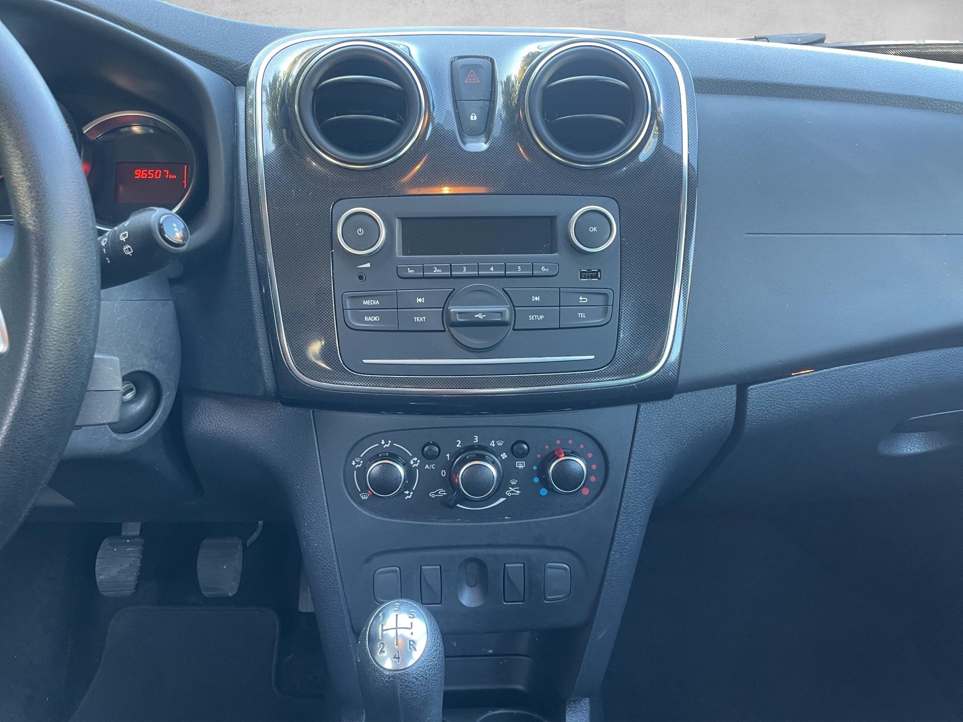 DACIA Sandero 1.0 Comfort - 12