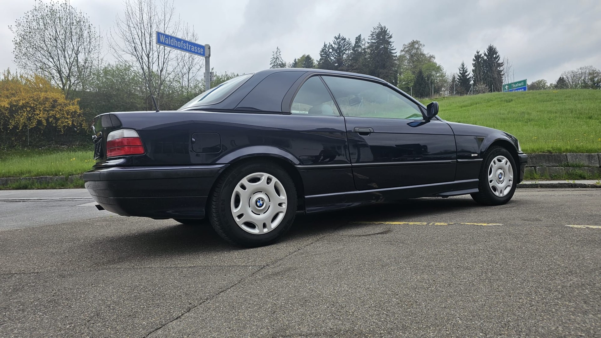 BMW 318i Cabrio Exclusiv - 5